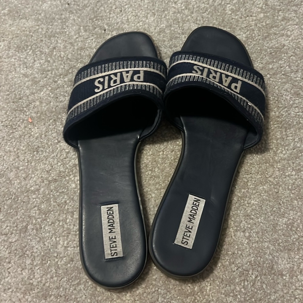Steve Madden Slides / Slippers - Blue - Size US 10